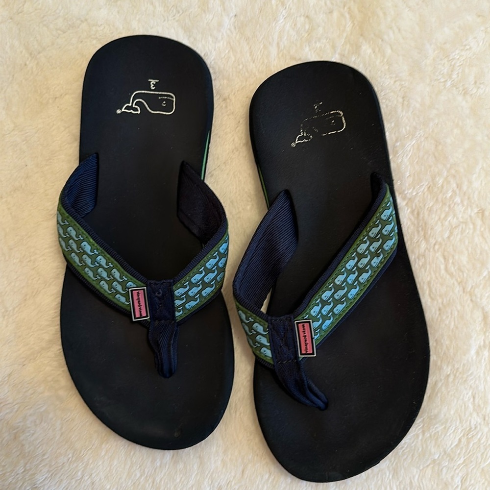 Vineyard Vines Kids Flip Flops Size 3
